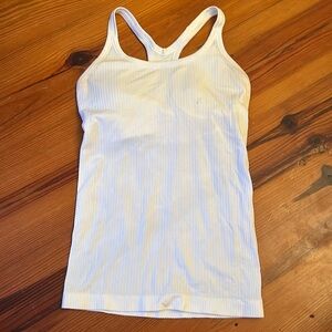 LULULEMON TOP🍋🍋